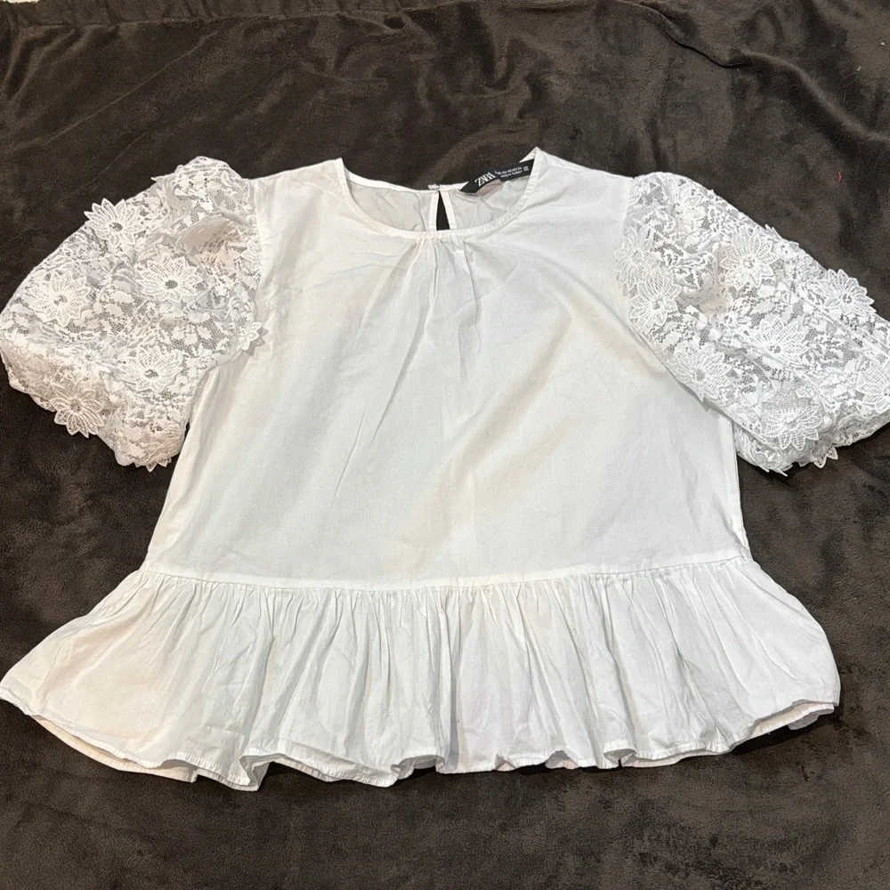 Zara White Lace Sleeve Blouse